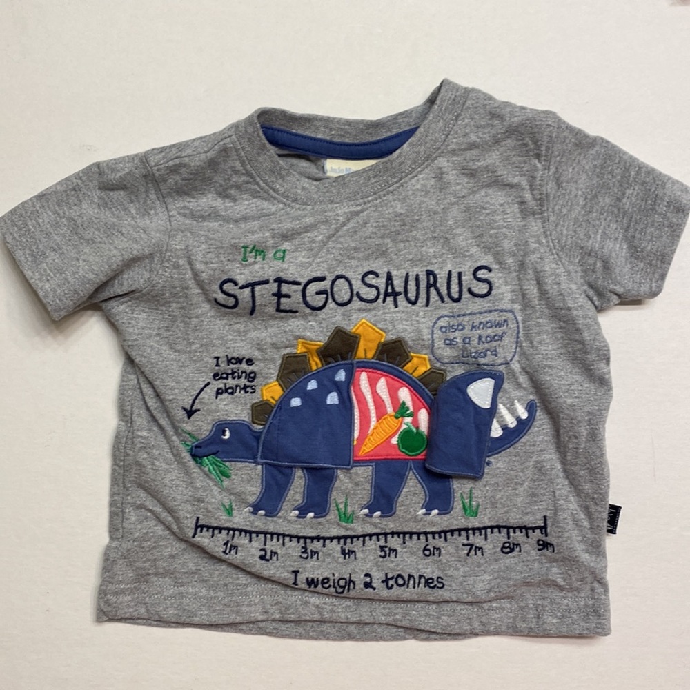 Dinosaur Stegosaurus Baby Tee / JoJo Maman Bebe / 6m-12m